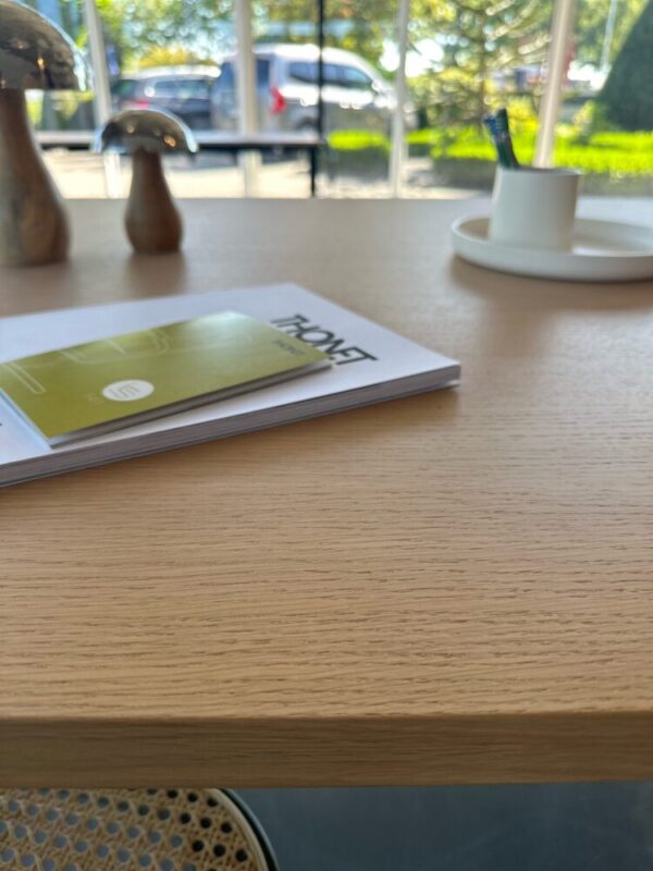 THONET Vierfußtisch 1500