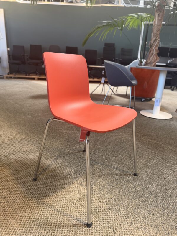 VITRA HAL Tube Stackable